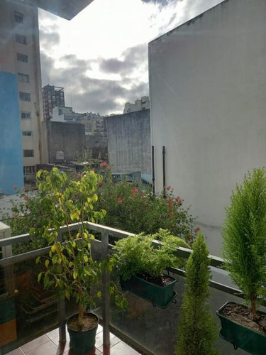 Imagen 7 de 18 de Departamento Venta Balvanera Congreso 2 Ambientes Balcon Contrafrente Luminoso Impecable