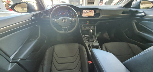 Imagen 15 de 25 de Volkswagen Vento Highline 250 Tsi At My21 0 Km #22