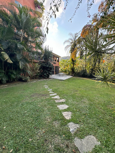 Pb En Alquiler 600 M2 Colinas De Tamanaco