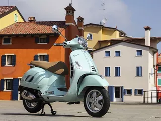 Justin Bieber X Vespa