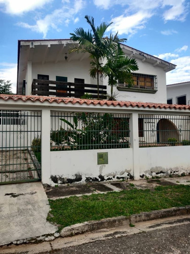 Imagen 12 de 12 de Liliana Martinez Remax Amplia Casa En Urbanizacion La Viña Cd 133454