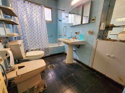 Casa En Venta De 5 Dormitorios En Ñuñoa