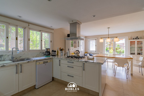 Casa - Chalet En Venta En Mar Del Plata