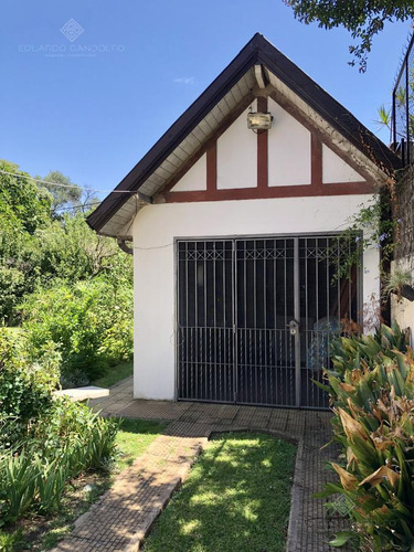 Excepcional Chalet De Estilo Sobre Lote Doble - Venta Directa!!