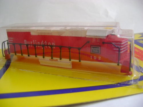 Imagen 2 de 6 de Nico Carroceria Diesel Gp-40 Item 9674 Bachmann N (len 53)