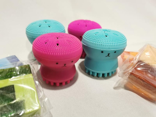 Imagen 3 de 9 de Cepillo Exfoliante Facial Silicona Jabón Gratis Colores