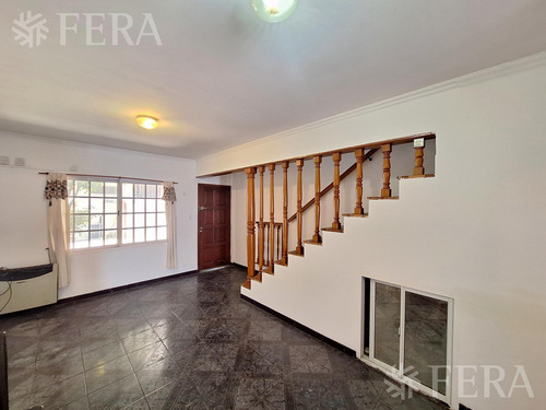 Venta De Ph 3 Ambientes Con Cochera En Wilde