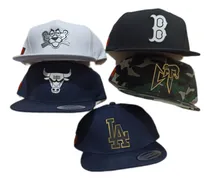 Comprar Gorras Planas Con Placa Dorada, Mayoreo Lote De 10 Piezas