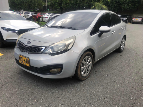 Kia Rio Sedán 1.4,mecánico