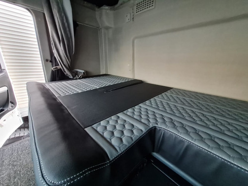 Imagem 21 de 25 de Iveco Hiway 480 6x4 Bug Leve Suspensão De Molas Ano 2017 Aut