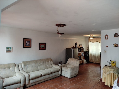 Imagen 5 de 11 de Venta Townhouse Casa Carrizal Llano Alto Lomas De Urquia Rzxx