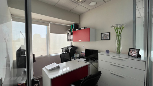 Oficinas 310m2 4b/4e/3bodegas A Pasos Metro P. Valdivia