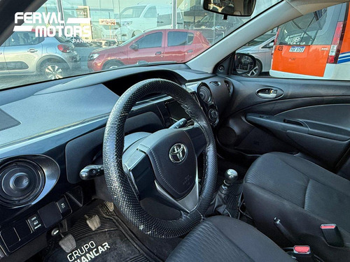 Toyota Etios X b sedan