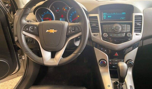 Imagem 5 de 11 de Chevrolet Cruze 1.8 Lt 16v Flex 4p Automático