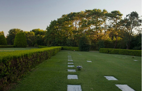 Imagen 4 de 10 de 2 Parcelas Nuevas En Parque Memorial Muy Bien Ubicadas
