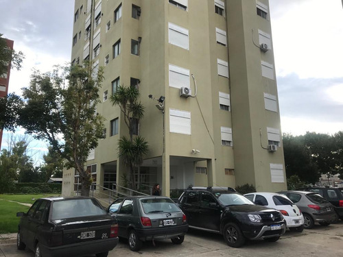 Departamento En Venta En La Plata - Dacal Bienes Raíces