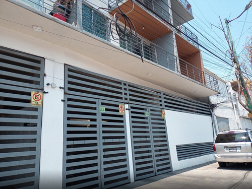 Departamento En Venta En Morelos, Venustiano Carranza En Calle De Plomeros # 13. Cd*
