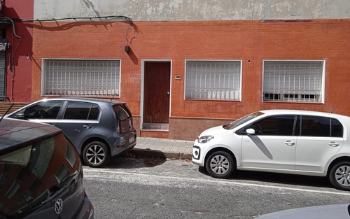 Casa 3 Dormitorios En Cordon, Con Local Comercial Contiguo.