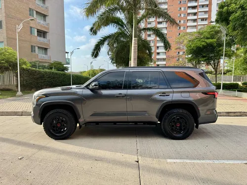 Toyota Sequoia 3.5 V6 Trd Pro