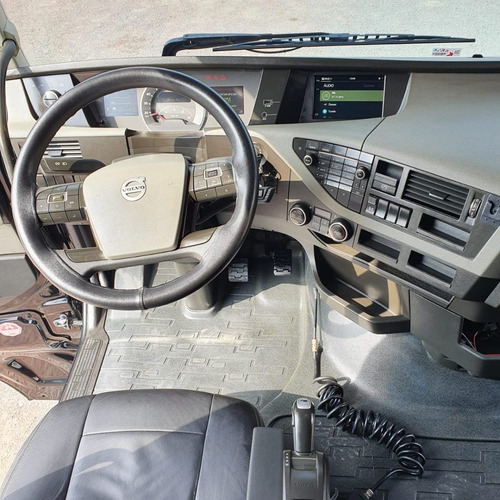 Imagem 24 de 25 de Caminhão 540 Volvo Fh540 Cavalo Traçado 6x4 Bug Leve 2018