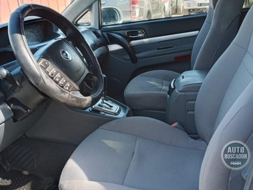 Ssangyong Stavic 2011