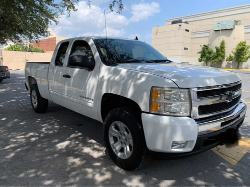 Imagen 6 de 12 de Chevrolet Silverado 2011 A Pickup Silverado 2500 Cab Ext Mt