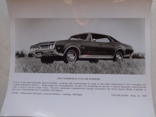 Foto Antigua Oldsmobile Cutlass 1969 No Folleto Manual