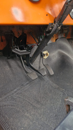 Ford Jeep 2.6 4X4 2P