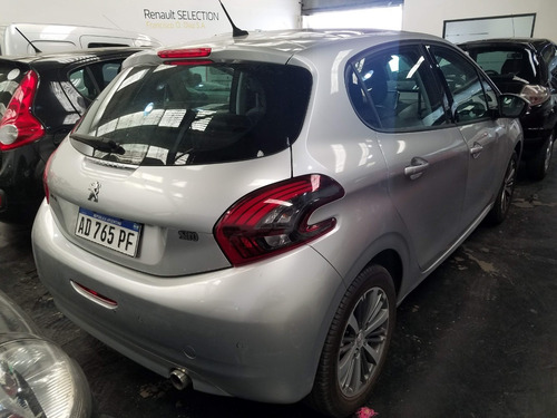 Peugeot 208 1.6 Feline 115cv Como Nuevoo! (aes)