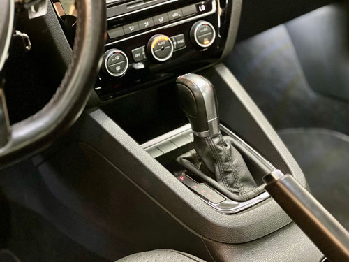 Volkswagen Jetta 2.0 Tsi Highline 4p