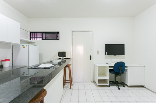 Imagem 6 de 14 de Apartamento 205, 5º Pav., Mobiliado Em Bem Pertinho Da Praia