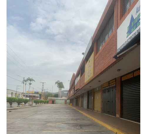 Se Vende Local Comercial San Blas Valencia Fol-551