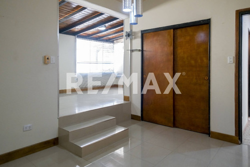 Imagen 12 de 14 de Las Clavellinas Calle Cerrada Vende Yackeline Tovar 04145831984 Codigo 131061