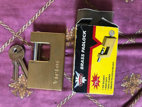 Candado 70mm Victor Brass Padlock