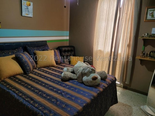 Imagen 11 de 22 de Omar Espinoza Ofrece En Venta Espectacular Apartamento En Los Ruices A Precio Insuperable