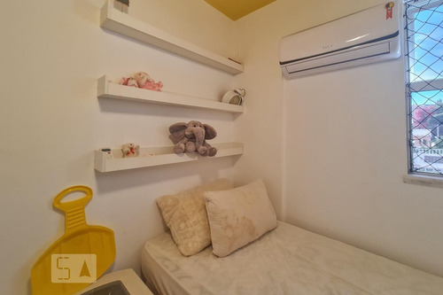 Imagem 13 de 15 de Apartamento Para Aluguel - Rio Vermelho, 2 Quartos, 58 - 893423236
