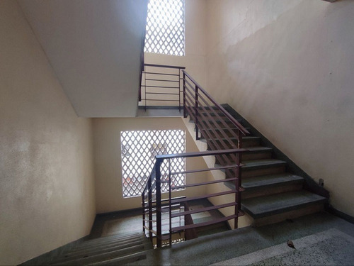 Imagen 2 de 20 de Edificio Comercial En Venta En Las Mercedes