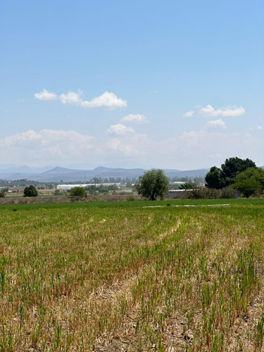 Hermoso Terreno En La Trinidad, Tequisquiapan, Querétaro. Sup. 4 Hectáreas.