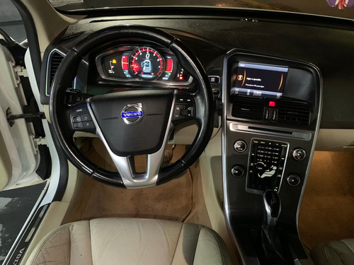 Volvo XC60 2.0 T5 Dynamic 5p