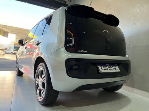 Imagem 4 de 12 de Volkswagen Up Tsi Move 1.0 Flex Manual 2017