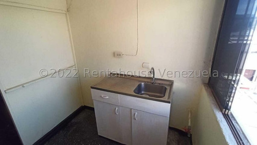 Imagen 4 de 7 de Apartamento En Venta En Miraflores, Codigo: Mls #22-18528 Cear