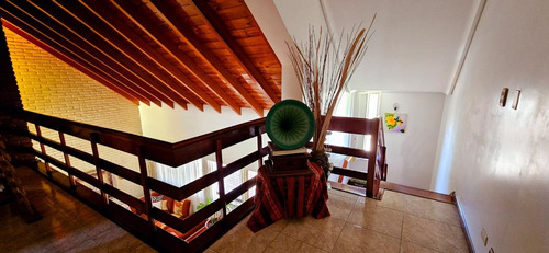 Venta Casa 7 Amb C/parque Pileta Quincho Y Balcon