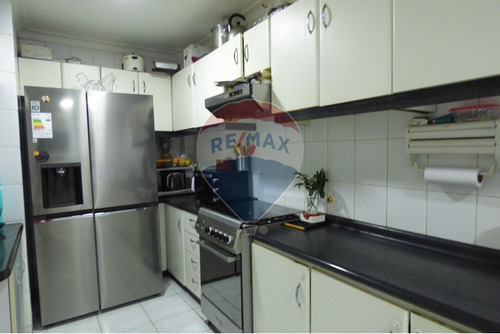 Casa 2 Pisos, Venta, 4d, 3b, 3e. Ñuñoa
