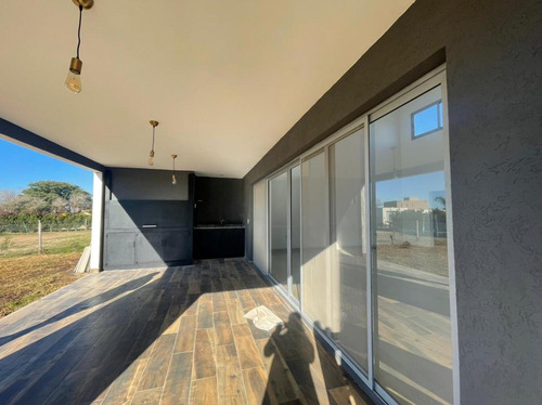 Imagen 23 de 27 de Casa En Venta San Matias Area 4 Lote Interno Con Pileta