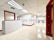 Comprar Local En Venta Bello Monte Ag Mls #25-18148 En Venta Local Comercial Con Infraestructura De Centro De Salud Capacitado Para Consultorios. 