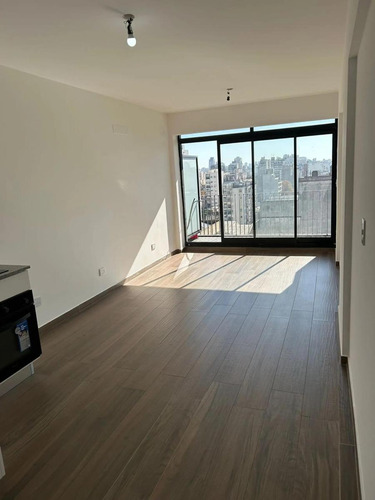 Departamento Monoambiente En Alquiler - 1 Baño - San Cristóbal