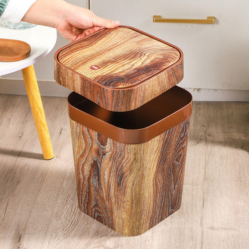 Cesta De Basura De Basura De Basura De Basura, Rústica Con