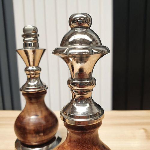Piezas Decorativas Ajedrez Rey, Alfil Y Caballo Madera Y Met