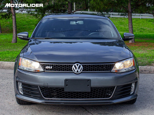 Imagen 8 de 25 de Volkswagen Vento 2.0 Gli Dsg | Permuta / Financia