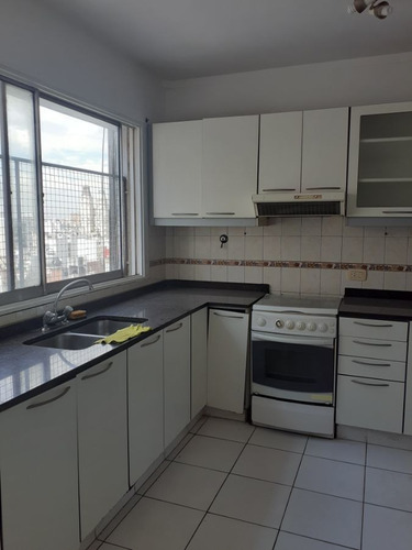 Departamento En Venta De 4 Dormitorios En Balvanera